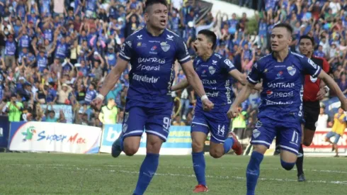 Cobán vence a Antigua y se pone en ventaja en la final de Guatemala