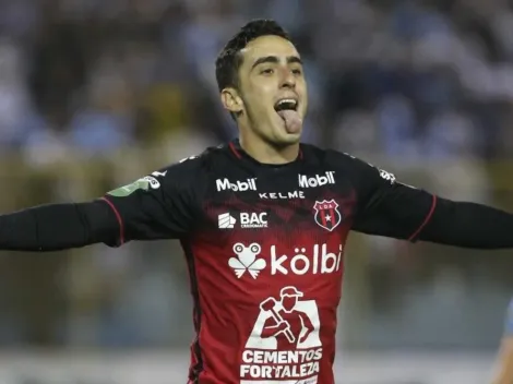 Bernald Alfaro concluyó su etapa como jugador de Alajuelense