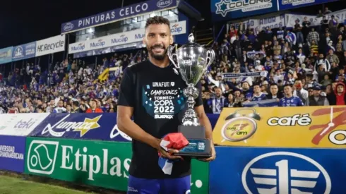 Hernández cerró un gran año con los brumosos pero no dice si se quedará o no en el club (CSC)