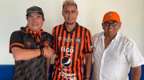 El video olvidado de Darwin Cerén que adelantó su regreso al fútbol de El Salvador: "Crecí jugando en Águila".