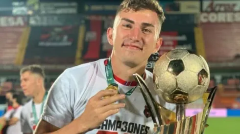 Fernán Faerron podría estar firmando con Saprissa en los próximos días (LDA)