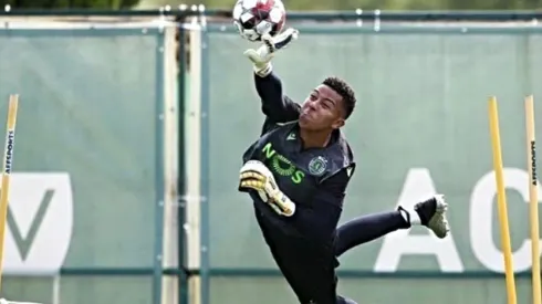 El arquero de Costa Rica que se abre puertas en Europa sin mucho ruido