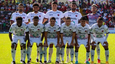 Alajuelense: "Una de las mejores planillas de Centroamérica”.
