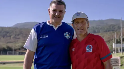 Pedro Troglio defiende a Diego Vásquez