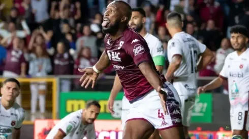 Kendall Waston acaba contrato con el Saprissa en diciembre de 2023 (Saprissa)