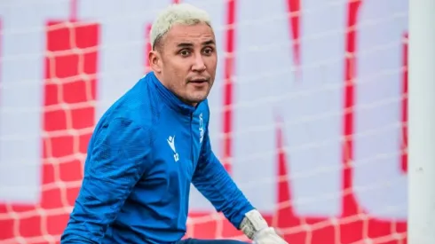 Navas entrenó con los arqueros más jóvenes del club (Nottingham Forest, Facebook)