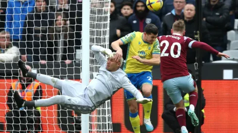 Keylor Navas y el Nottingham Forest se fueron goleados de su visita al West Ham (VIDEO)