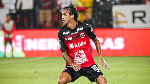 Bryan Ruiz podría regresar del retiro de la mano de Ibai Llanos