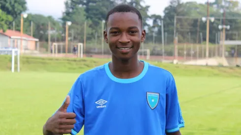 Marvin Ávila: tiene 15 años, es hijo de un seleccionado chapín y fue titular