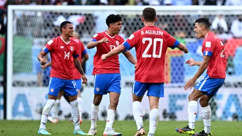 Soccer Football – FIFA World Cup Qatar 2022 – Group E – Japan v Costa Rica – Ahmad Bin Ali Stadium, Al Rayyan, Qatar – November 27, 2022 Costa Rica's Youstin Salas, Yeltsin Tejeda, Brandon Aguilera and Daniel Chacon celebrate after the match REUTERS/Dylan Martinez