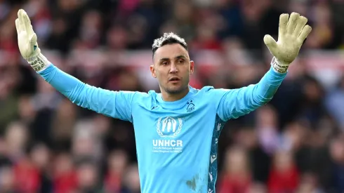 Aficionados del Forest en contra de Keylor Navas