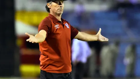 Pedro Troglio a punto de romper un récord en Honduras