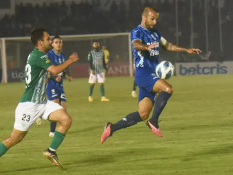 Antigua GFC y Comunicaciones empataron en la ida de las semifinales