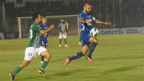 Antigua GFC y Comunicaciones empataron en la ida de las semifinales (Omar Solis)