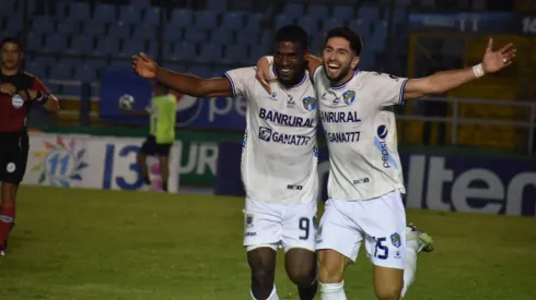 Londoño llegó a los 12 goles en Guatemala