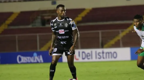 Omar Browne no estaría en la Final de la LPF