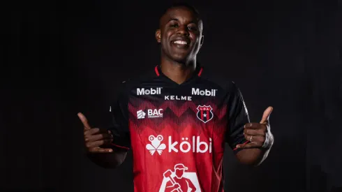 Joel Campbell envió un mensaje a sus críticos tras fichar por Alajuelense (Alajuelense)