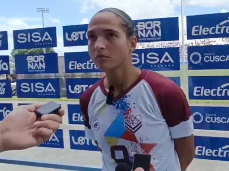 Deyna Castellanos lanza fuerte crítica a las canchas de El Salvador