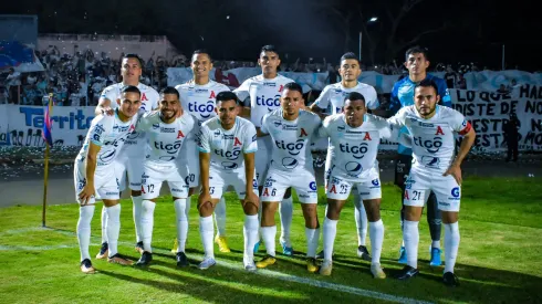 Narciso Orellana renovó con Alianza: los dos referentes que aún no pusieron la firma.