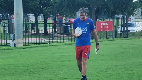 Christiansen se queja por condiciones previas al choque con EEUU