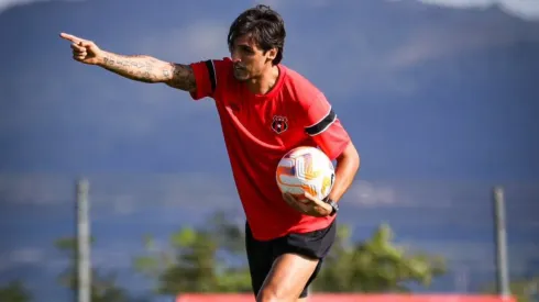 Bryan Ruiz reveló que tipo de entrenador quiere ser