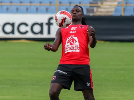 Ni Saprissa ni Alajuelense: Aubrey David sorprende con su nuevo equipo