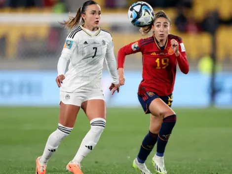 España barre a Costa Rica en el debut
