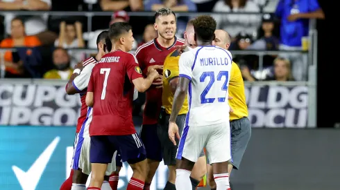 Legionario costarricense sufre lesión y enciende las alarmas en La Sele