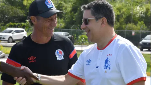 Presidente de Olimpia muestra su respaldo al plantel