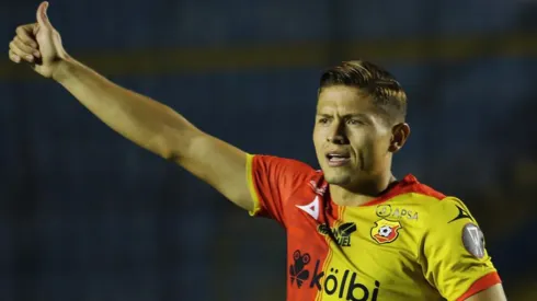 Copa Centroamericana: Herediano le remonta a Comunicaciones y gana el liderato