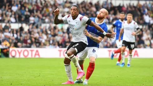 Nathaniel Méndez-Laing brinda asistencia en la victoria del Derby County (Getty Images)