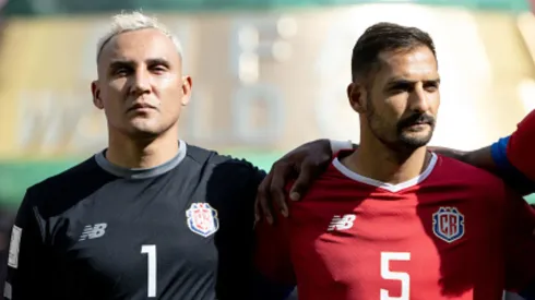 La reacción de Keylor Navas al ver a Celso Borges entre los 100 volantes del mundo (Getty Images)