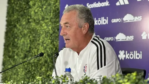 Gustavo Alfaro: El equipo debe luchar hasta lo último por un resultado