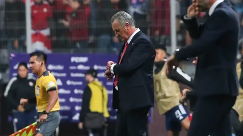 Gustavo Alfaro se culpó por la goleada recibida.