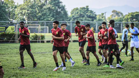 Real España podría romper el mercado de pases de Honduras.