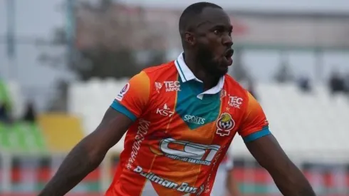 Cecilio Waterman vestiría la camiseta de Alianza Lima