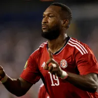 Kendall Waston destaca en estadística global de defensores como el único de Concacaf
