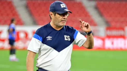 Hugo Pérez amenaza con ir al TAS por la deuda de El Salvador. (Foto: El Diario de Hoy)