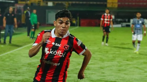 El valor actual de Leo Menjívar tras su poca acción con Alajuelense según Transfermarkt