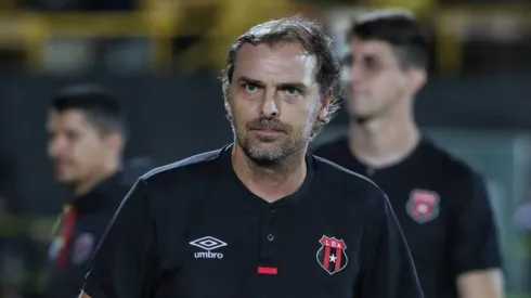 Los motivos que llevaron a la salida de Andrés Carevic. (Foto: Fiebre Rojinegra)