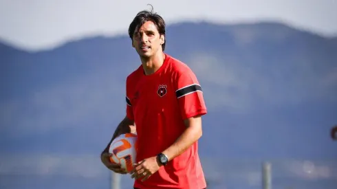 Bryan Ruiz toma el lugar de Guimaraes en Alajuelense y le envía un mensaje al Saprissa