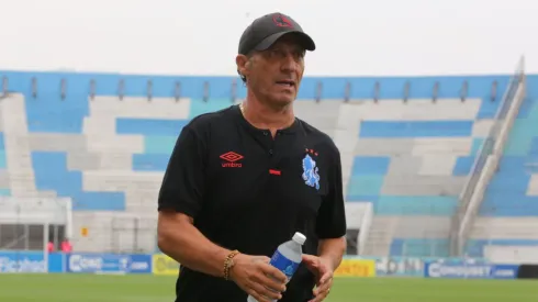 Pedro Troglio: A nosotros no nos tienen que dar por muertos