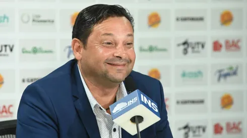 Jeaustin Campos negocia con un equipo de Honduras