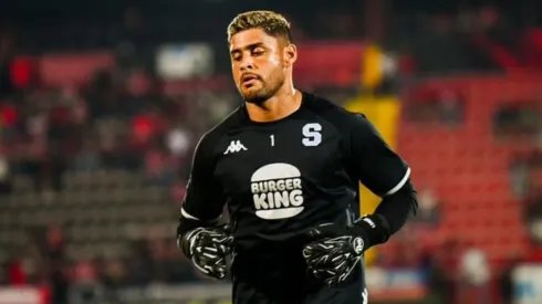 Los aficionados de Saprissa explotaron contra Kevin Chamorro tras su expulsión vs Alajuelense