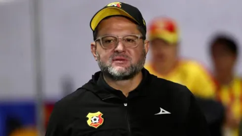 Jafet Soto acelera por un exjugador de Alajuelense que quiere Walter Centeno en Herediano