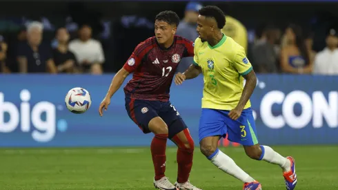 INGLEWOOD, CALIFORNIA - JUNE 24: Warren Madrigal of Costa Rica battles for possession with Eder Militao of Brazil during the CONMEBOL Copa America 2024 Group D match between Brazil and Costa Rica at SoFi Stadium on June 24, 2024 in Inglewood, California. (Photo by Buda Mendes/Getty Images)