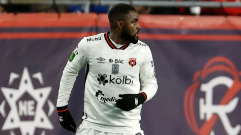 Joel Campbell recibe una pésima noticia