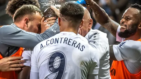 Anthony Contreras le abre las puertas a Orlando Galo.