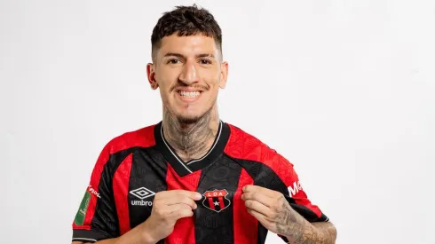 Anderson Canhoto mostró su interés en Costa Rica