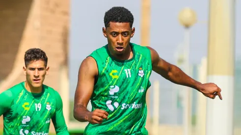 Choco Lozano responde a las críticas que recibió tras debutar con Santos Laguna